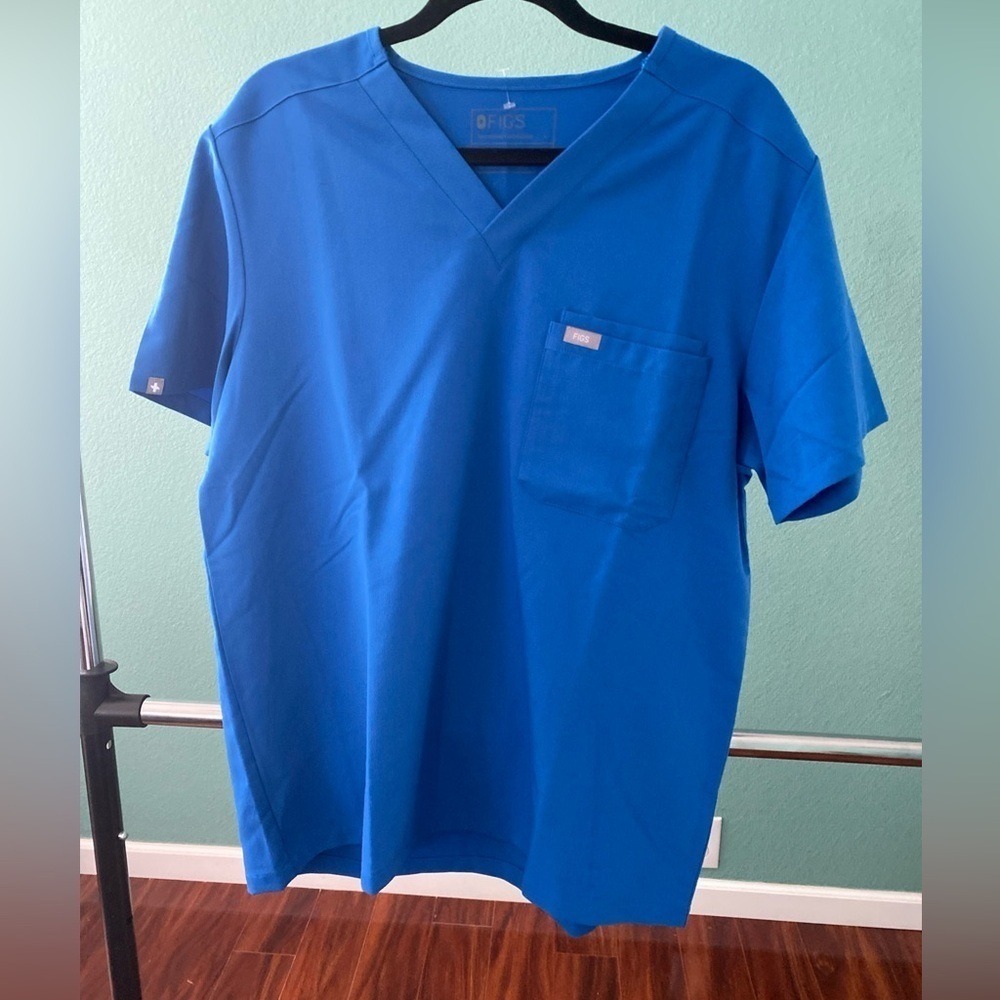 Figs Scrub Top Technical Collection S Large Blue Men, V-Neck style # FM1500 W-12